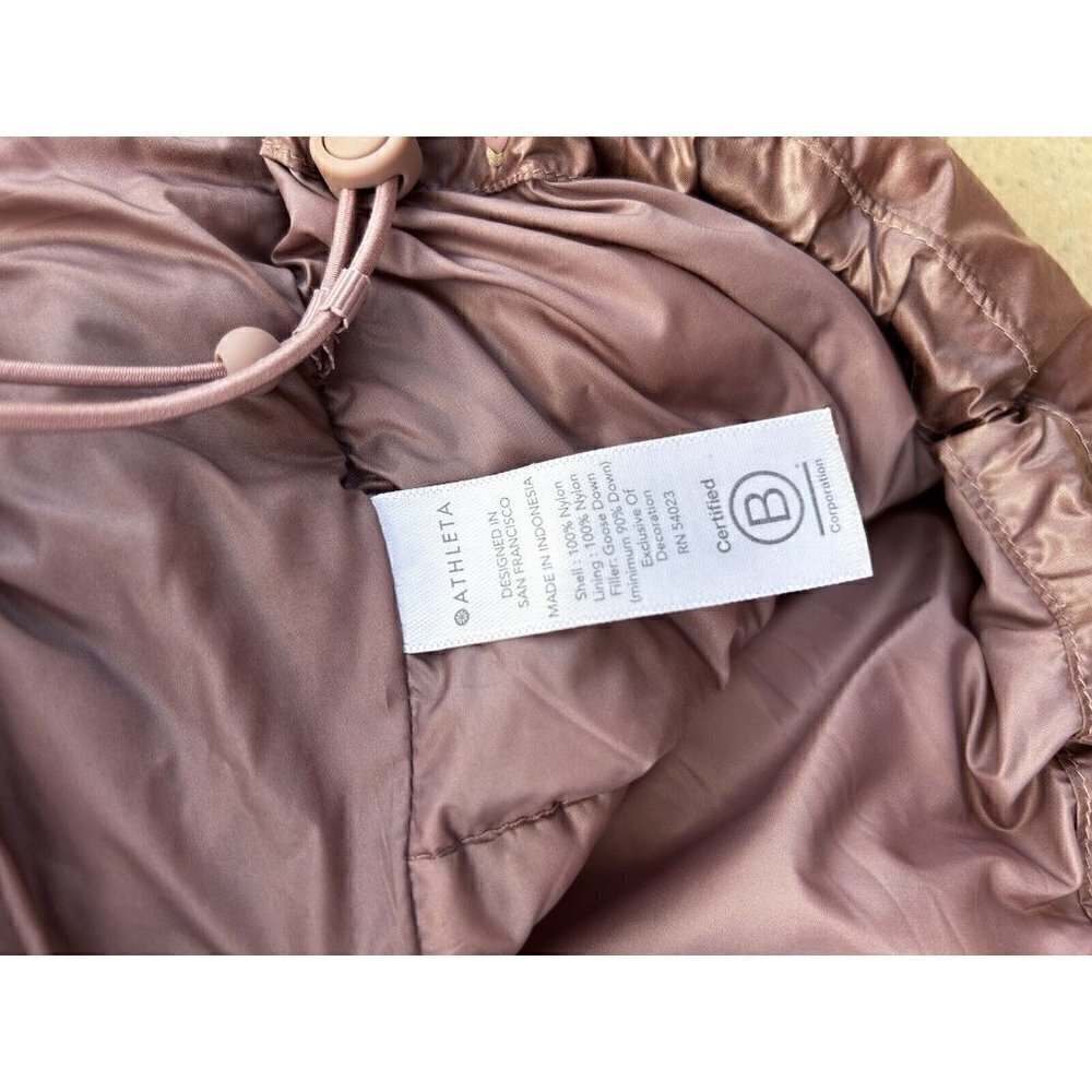 Athleta Lofty Down Vest, Dogwood Mauve SIZE M #486244 T0217 - Picture 3 of 8